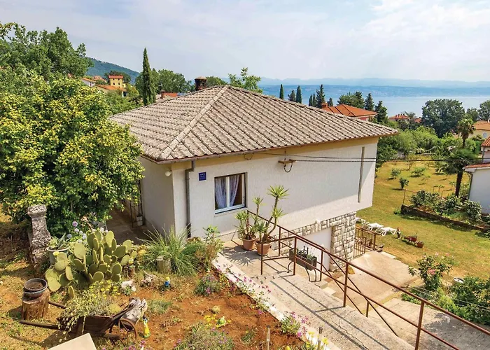 Appartement 3 Bedroom Stunning In