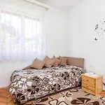 Apartament 3 Bedroom Stunning In *