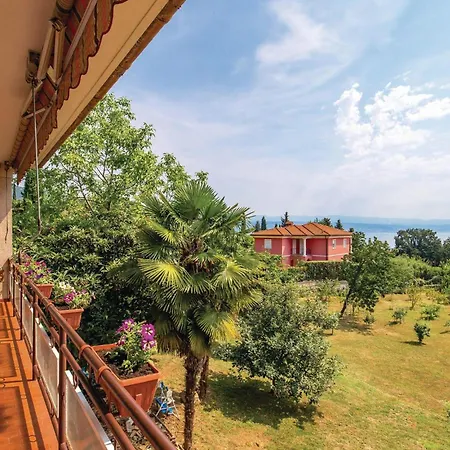 Apartament 3 Bedroom Stunning In *